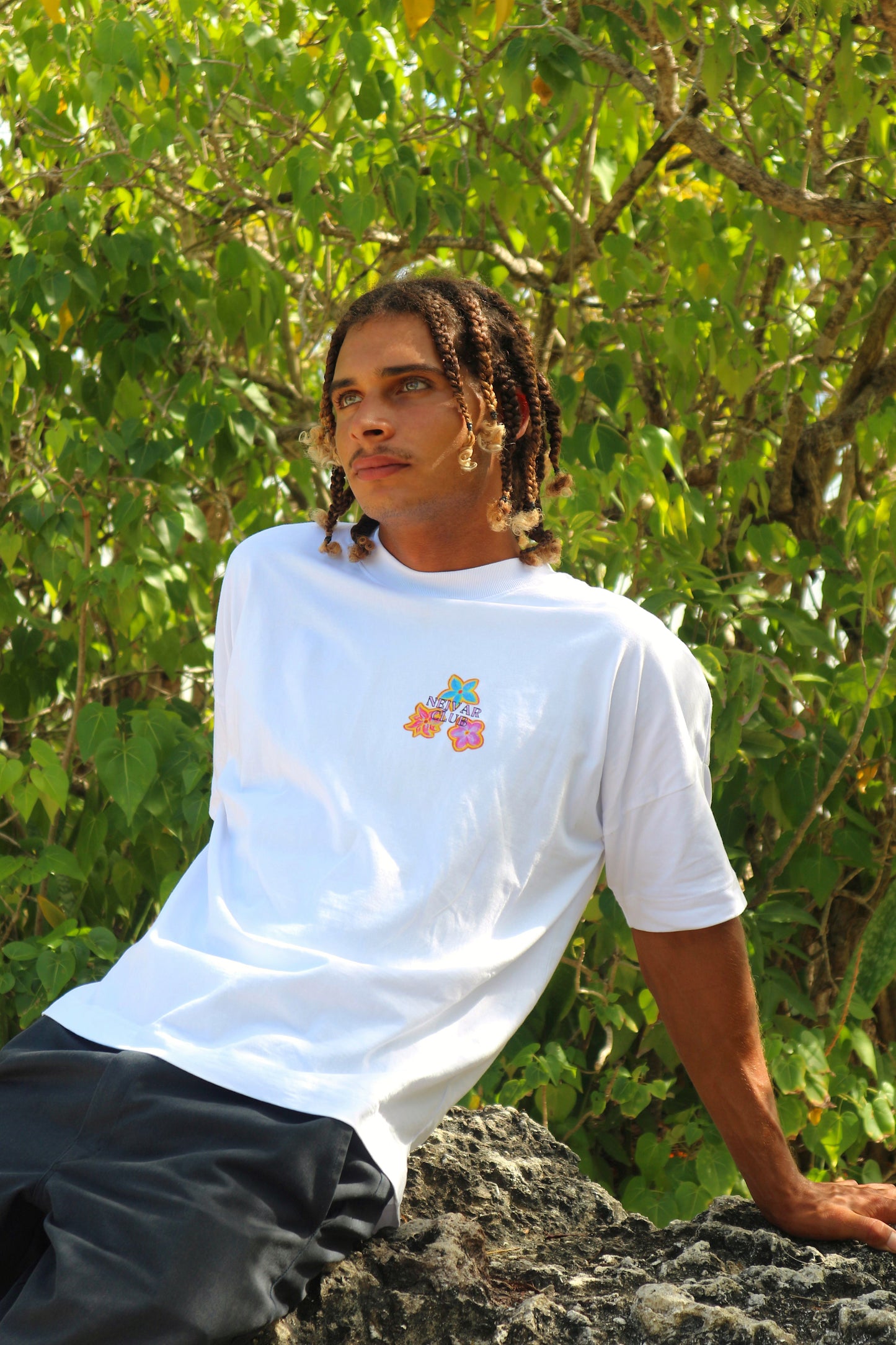 ISLAND HEART - WHITE OVERSIZED UNISEX T-SHIRT